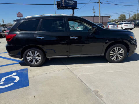 2020 Nissan Pathfinder S