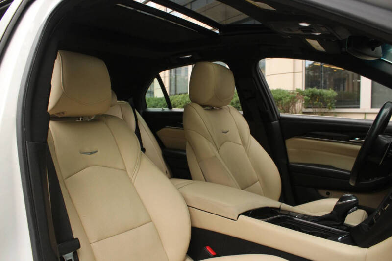 2017 Cadillac CTS 2.0T Luxury