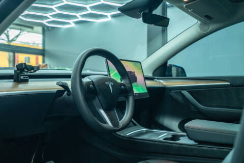 2023 Tesla Model Y Performance