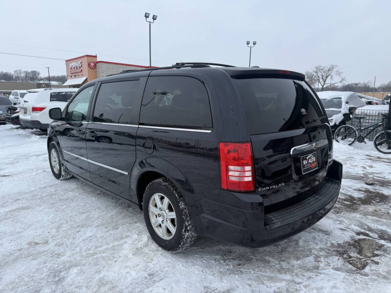 2010 Chrysler Town and Country Touring