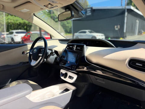 2016 Toyota Prius Four