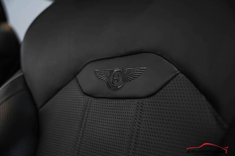 2021 Bentley Bentayga V8