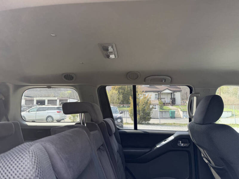 2010 Nissan Pathfinder SE