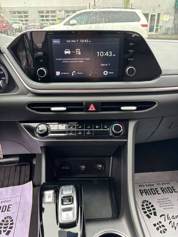 2022 Hyundai Sonata SE