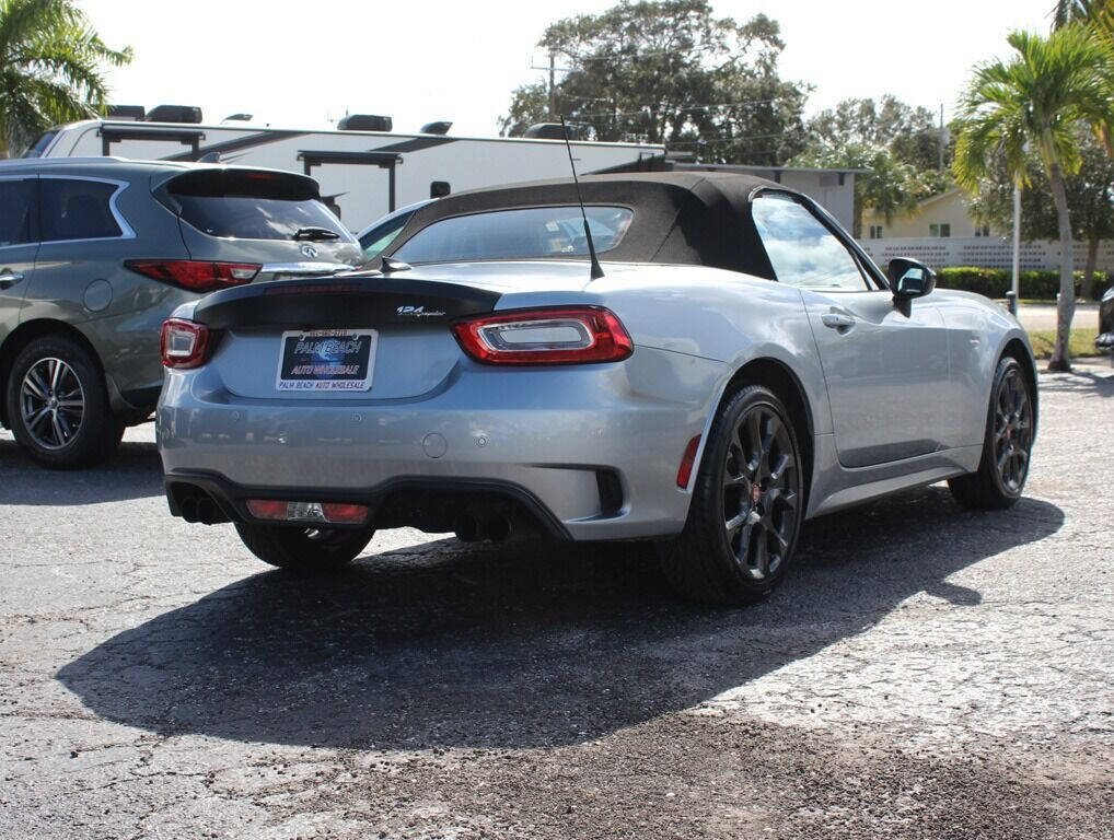 2018 FIAT 124 Spider Convertible - $22,495