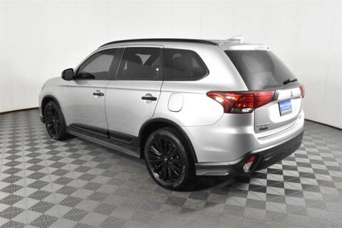 2020 Mitsubishi Outlander Special Edition