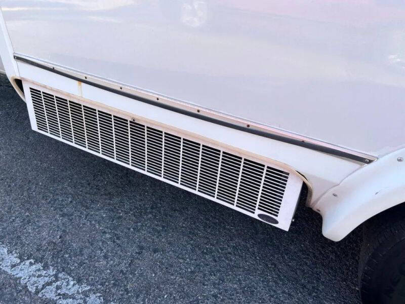 2006 Ford E-Series E-350 SD