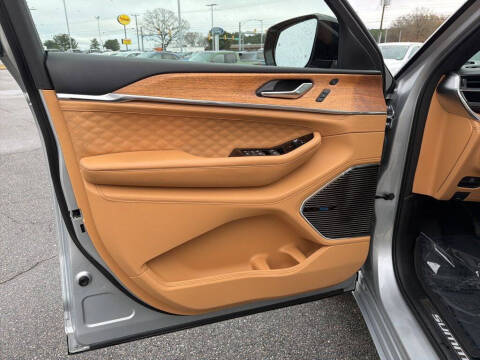 2022 Jeep Grand Cherokee Summit