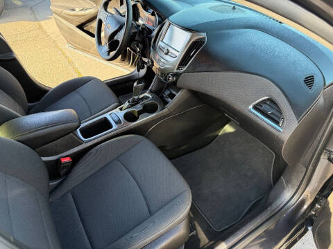 2017 Chevrolet Cruze LT Auto