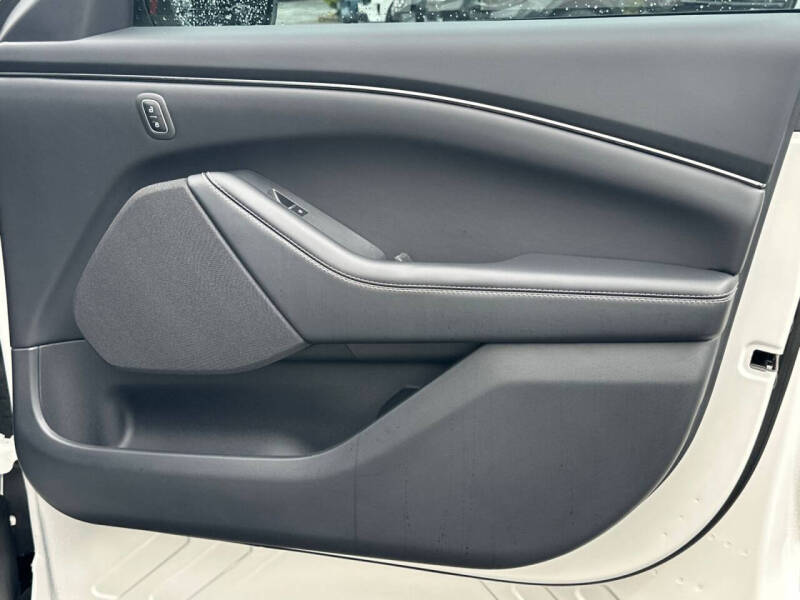 2026 Ford Mustang Mach-E Select