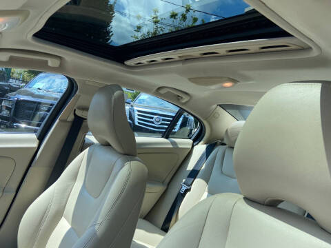 2015 Volvo S60 T5 Drive-E Platinum