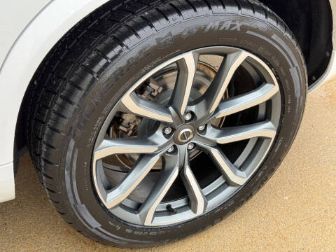 2019 Volvo XC90 T5 Momentum