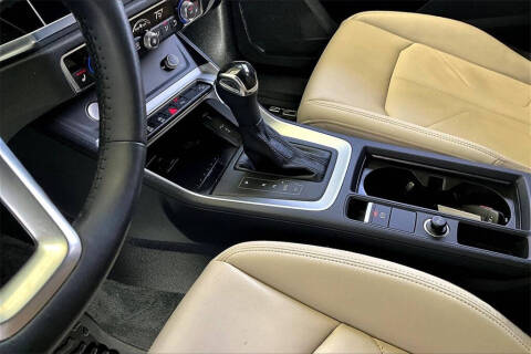 2020 Audi Q3 quattro S line Prem Plus 45 TFSI