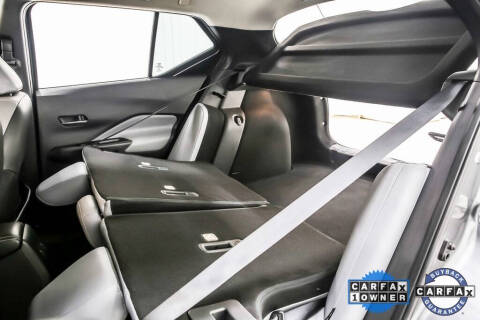 2022 Nissan Kicks SR