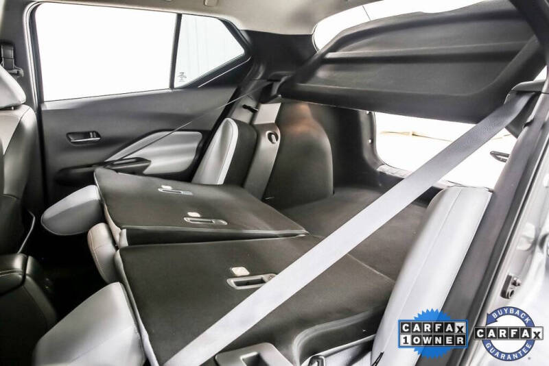 2022 Nissan Kicks SR