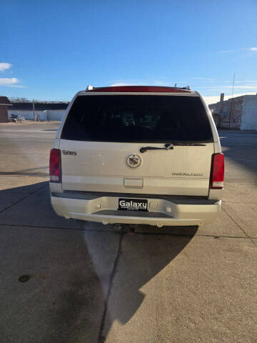 2004 Cadillac Escalade