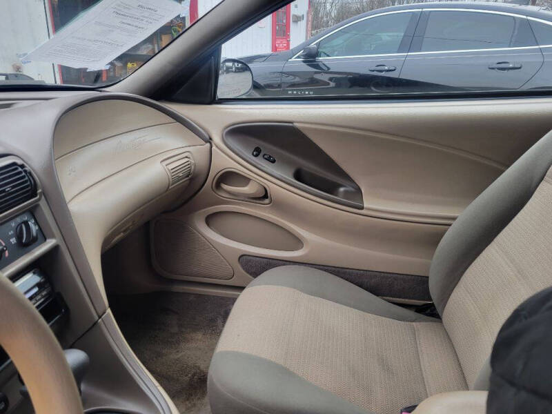2001 Ford Mustang