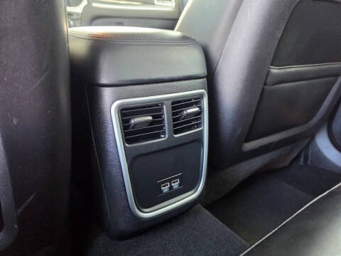 2022 Chrysler 300 Touring L