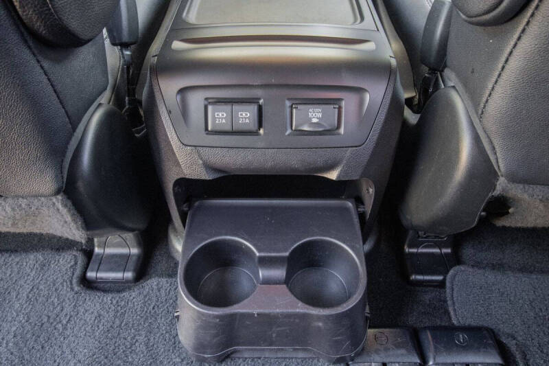 2018 Toyota Sienna SE 8-Passenger