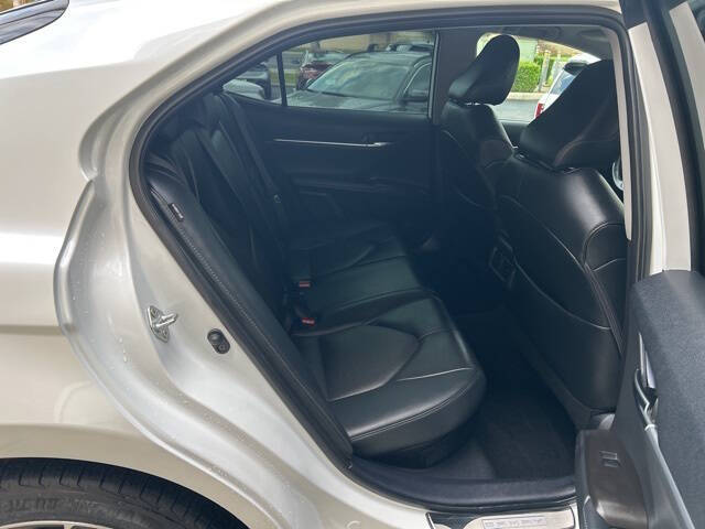 2023 Toyota Camry Hybrid XLE