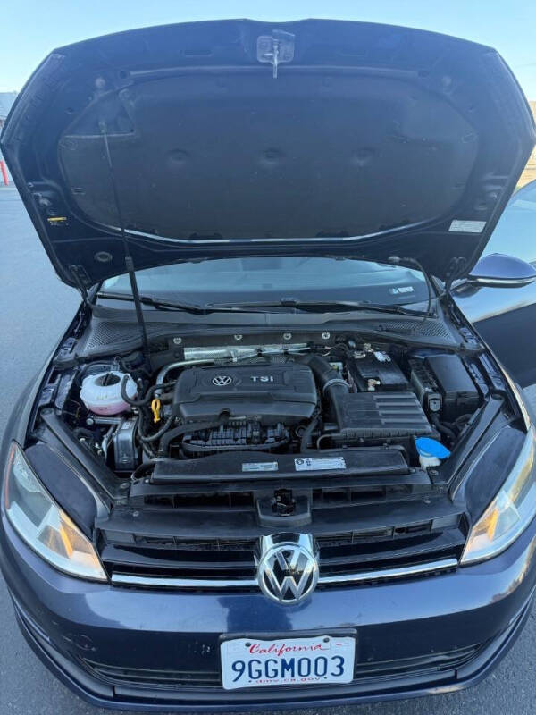 2017 Volkswagen Golf TSI S