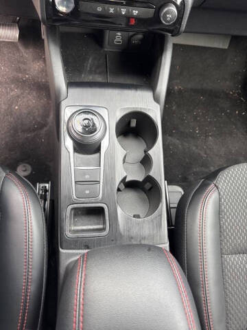 2025 Ford Escape Hybrid ST-Line