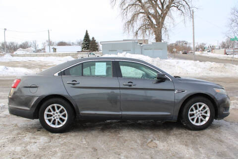 2015 Ford Taurus SE