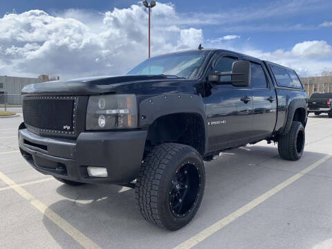 2009 Chevrolet Silverado 2500HD for sale at BELOW BOOK AUTO SALES in Idaho Falls ID