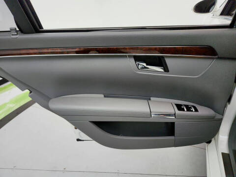 2009 Mercedes-Benz S-Class S 63 AMG