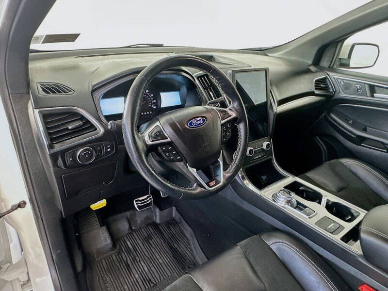 2022 Ford Edge ST