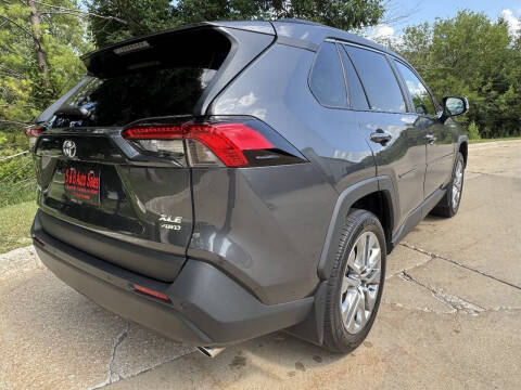 2024 Toyota RAV4 XLE Premium
