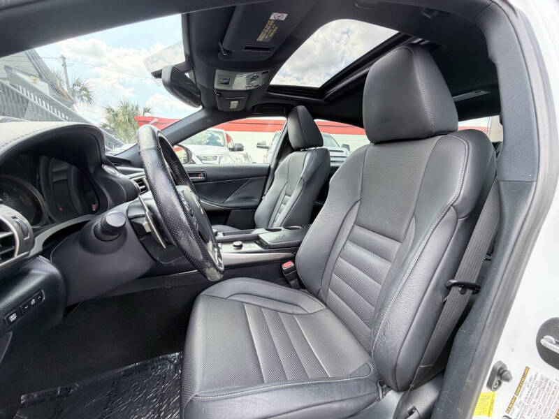 2016 Lexus IS 200t