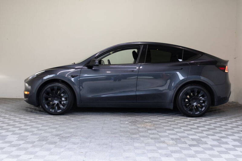 2024 Tesla Model Y Long Range
