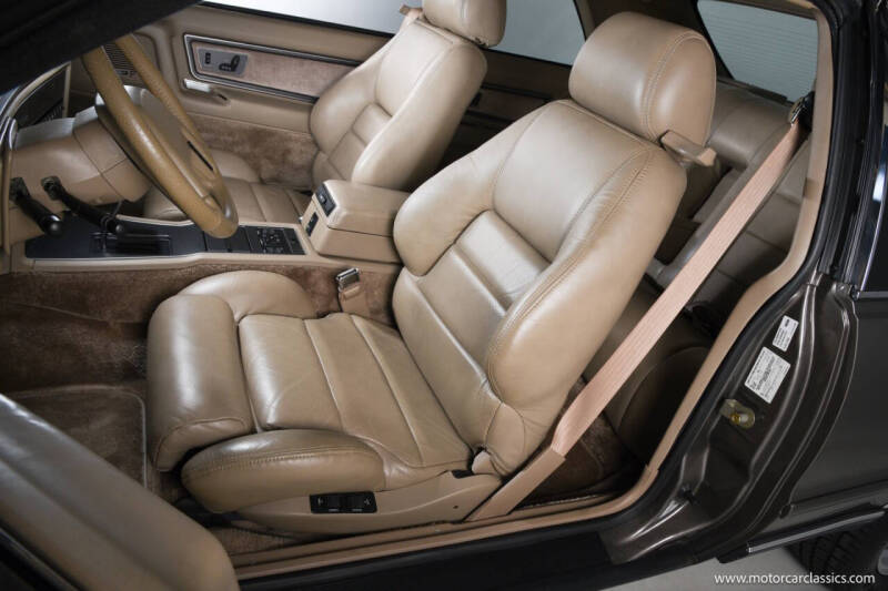 1988 Lincoln Mark VII LSC