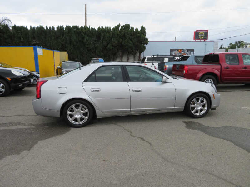 2004 Cadillac CTS