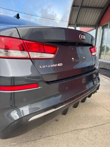 2020 Kia Optima LX