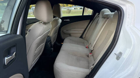 2012 Dodge Charger SE