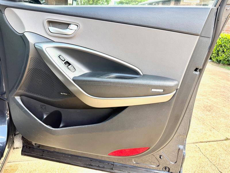 2017 Hyundai Santa Fe Limited Ultimate