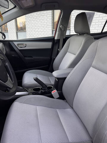 2015 Toyota Corolla LE