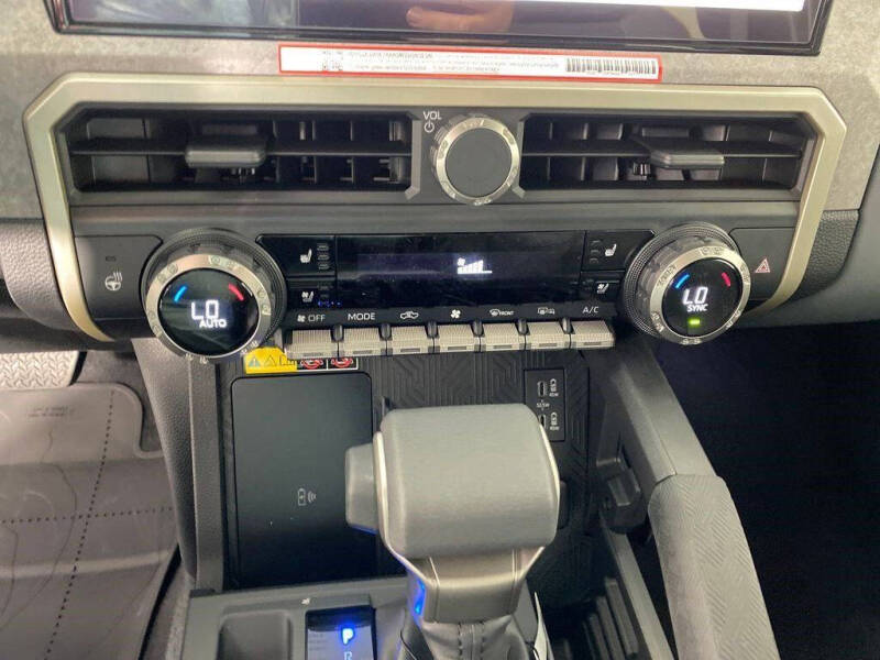 2025 Toyota Tacoma Trailhunter - Photo 17