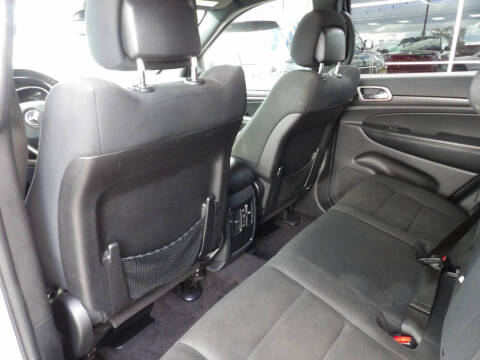 2017 Jeep Grand Cherokee Laredo