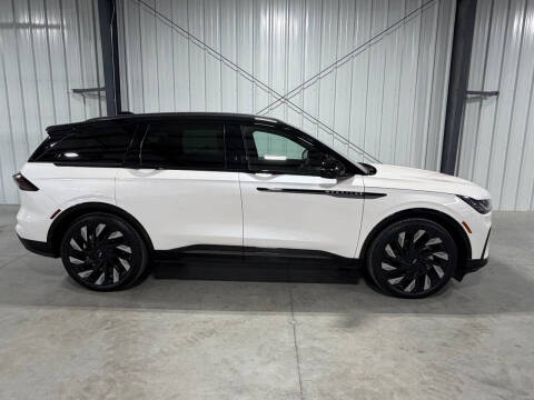 2025 Lincoln Nautilus Hybrid Reserve