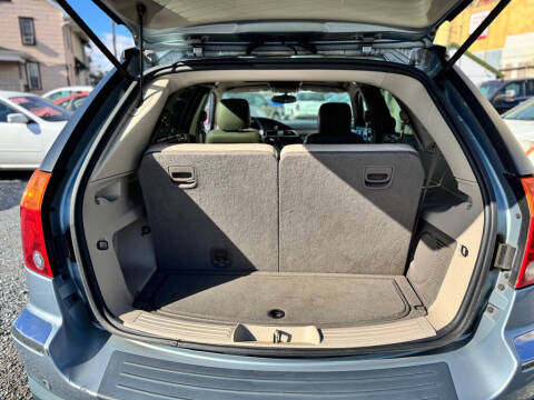 2005 Chrysler Pacifica Touring