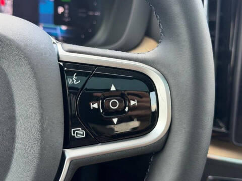 2026 Volvo XC60 T8 Plus