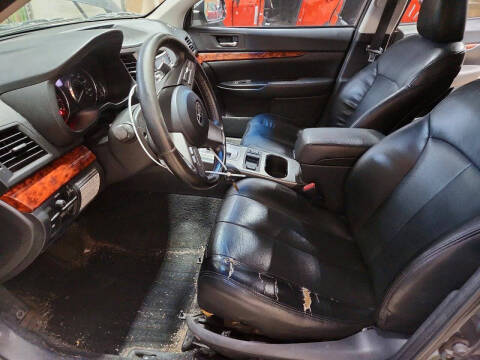 2011 Subaru Outback 2.5i Limited