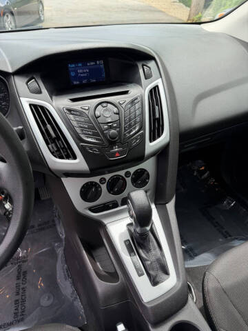 2014 Ford Focus SE