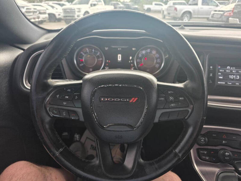 2015 Dodge Challenger SXT