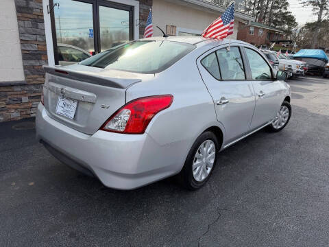 2017 Nissan Versa 1.6 SV