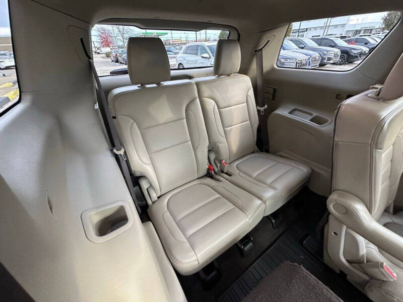 2019 GMC Acadia Denali