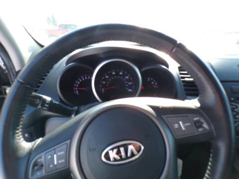 2012 Kia Soul +